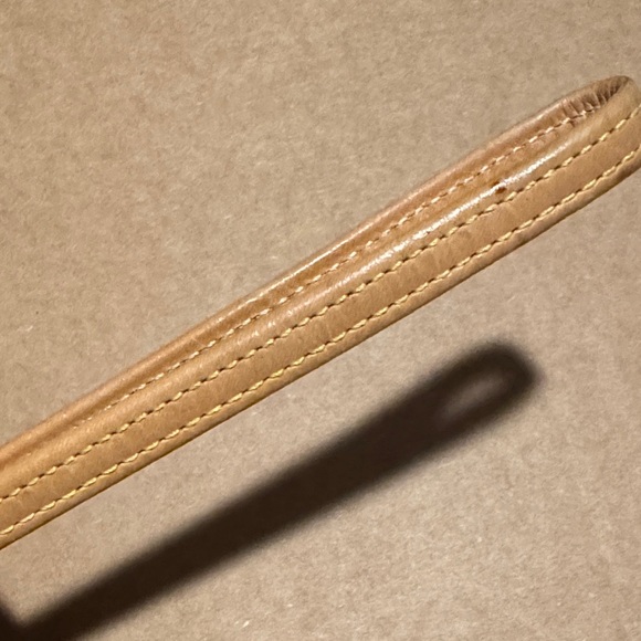 Dooney & Bourke Green Wristlet with Gold Accents Vintage - Picture 10 of 10